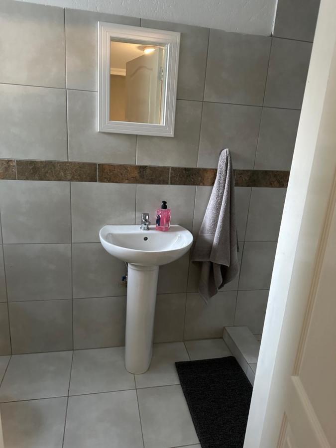 One Home Претория Экстерьер фото